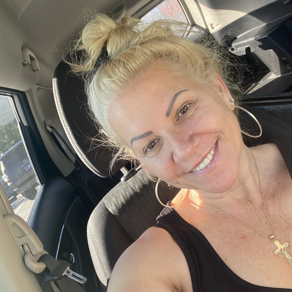 Meet your Posher, Tonia